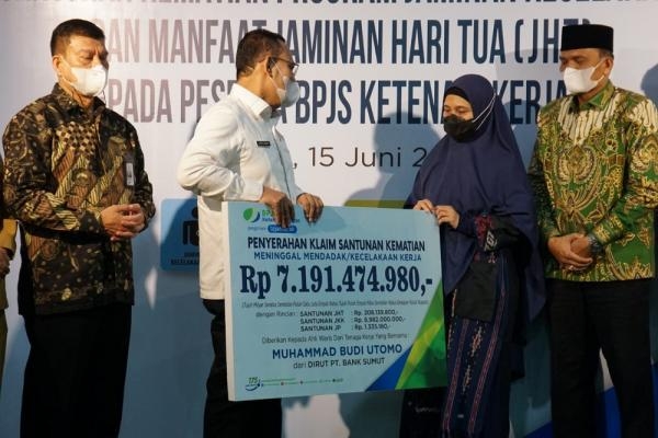 Ahli Waris Alm Budi Utomo dapat Santunan Rp7,1Miliar, Pemprov Sumut Beri Apresiasi ke BPJamsostek